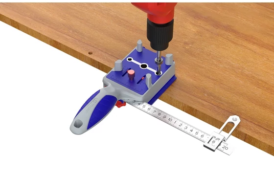 Fúróvezető sablon használata bútorlaphoz